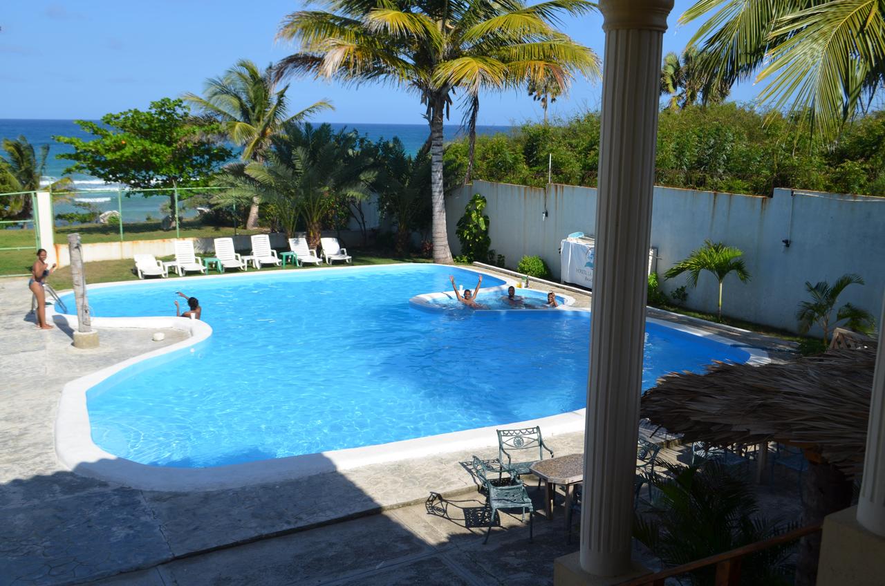 Bazén s výhledem na oceán — Hotel La Saladilla Beach Club